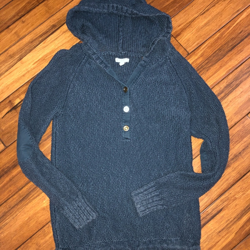Old Navy Sweater